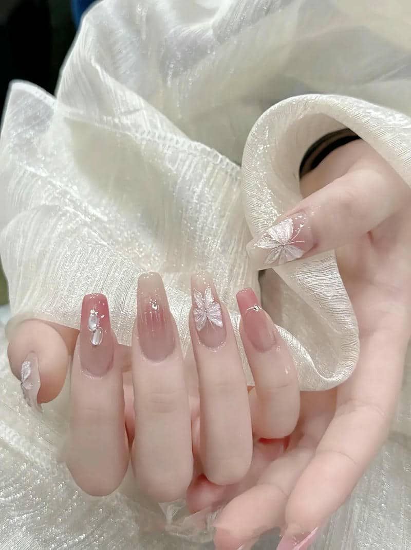 Những mẫu móng tay đẹp dễ thương - Hình số 8