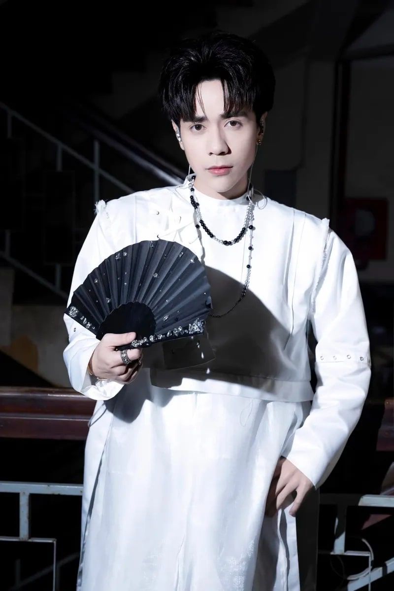 Những ảnh quang hùng masterd dễ thương - Hình số 3