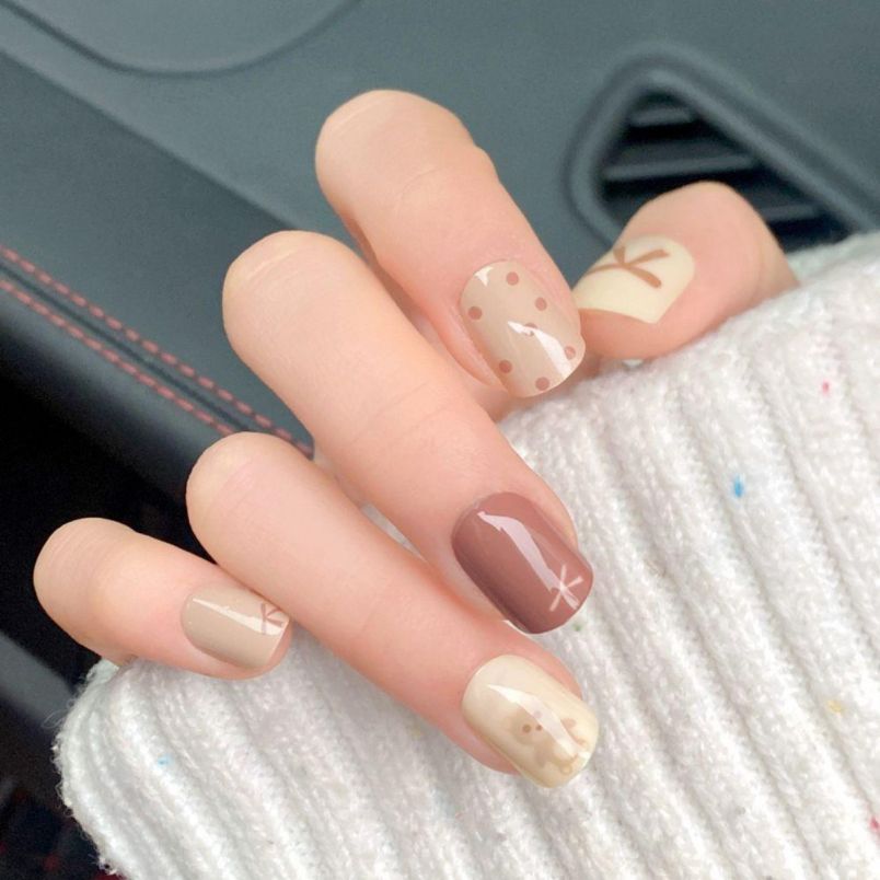 Những mẫu nail tết đơn giản - Hình số 2