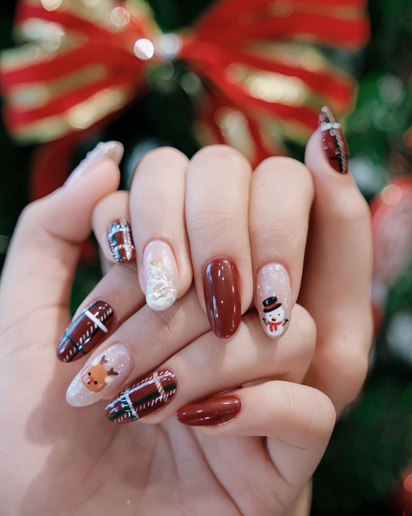 Những mẫu nail noel đơn giản - Hình số 3