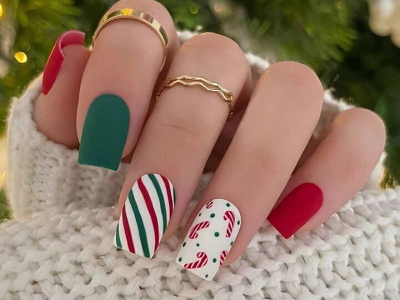 Những mẫu nail noel cho tay - Hình số 2