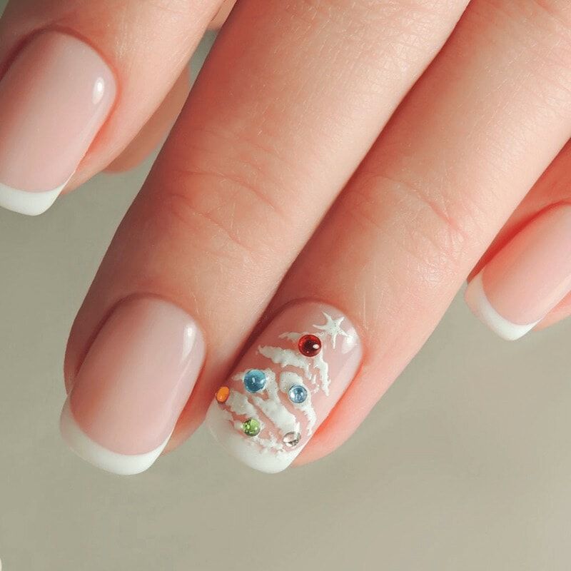 Những mẫu nail noel 2025 - Hình số 8