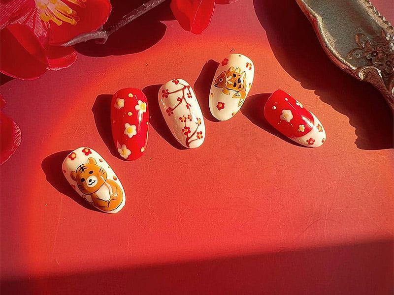 Những mẫu nail tết 2026 - Hình số 2