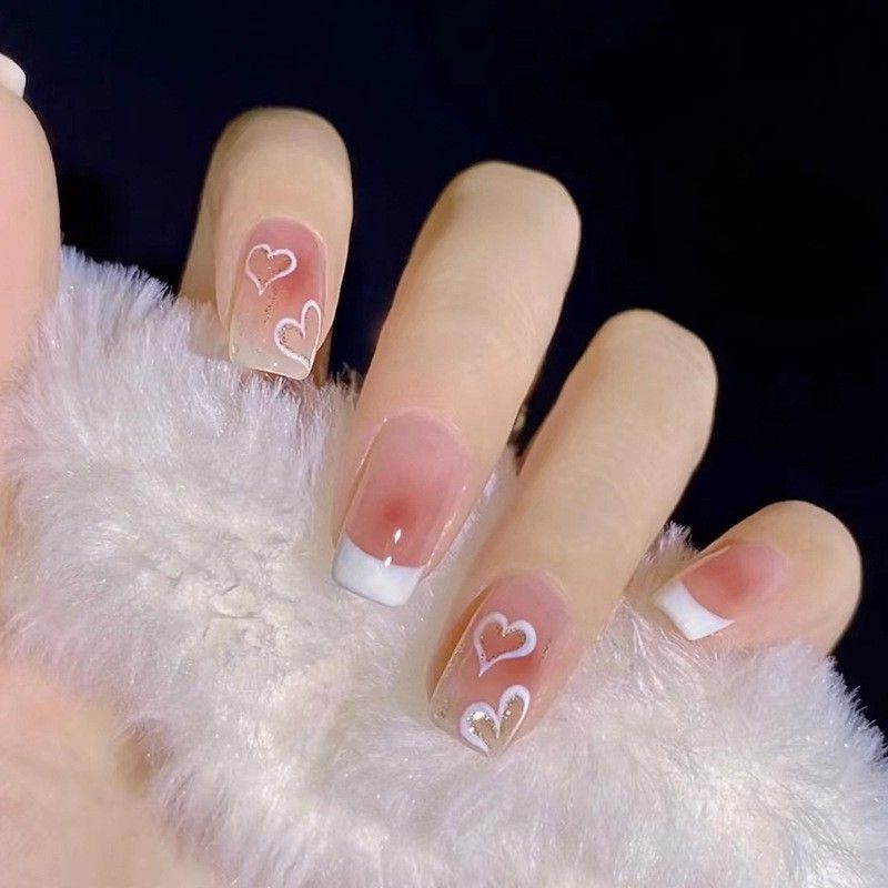 Những mẫu nail trắng vuông - Hình số 10