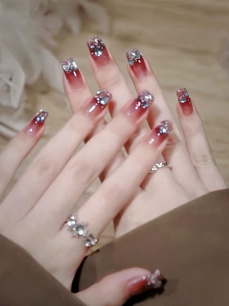 Những nail màu hồng thạch ombre kim tuyến - Hình số 3