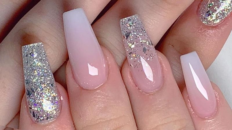 Những nail màu hồng thạch ombre kim tuyến - Hình số 5