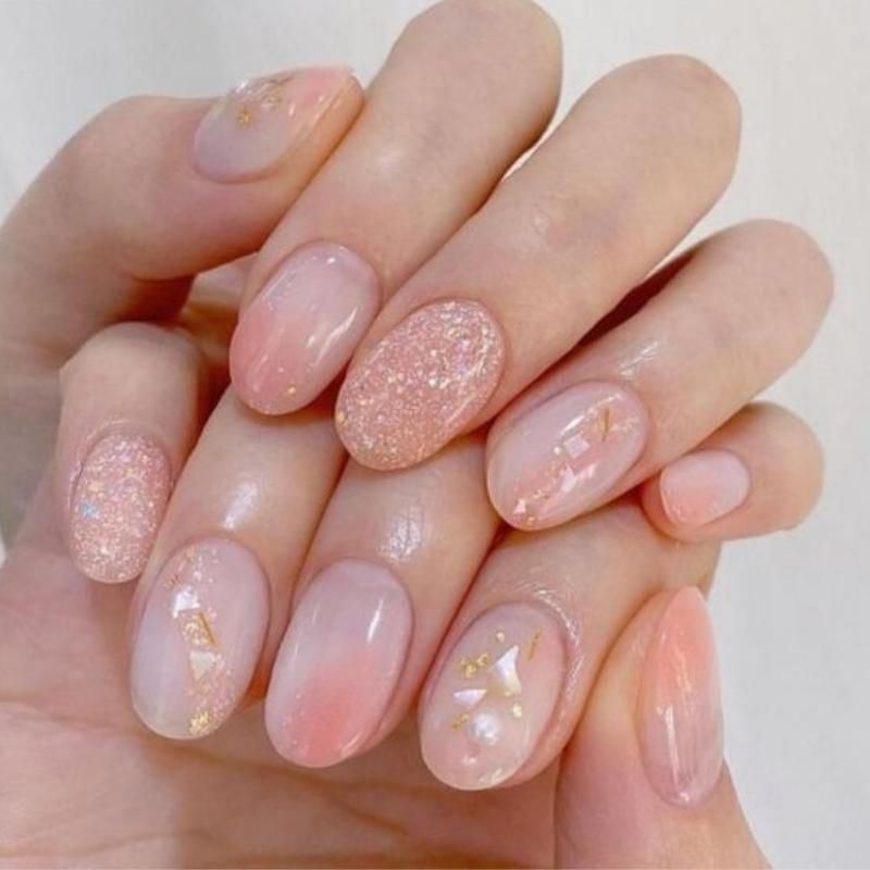 Những nail màu hồng thạch ombre kim tuyến - Hình số 6
