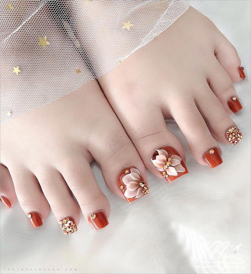 Những mẫu nail sơn móng chân cho 2026 - Hình số 8
