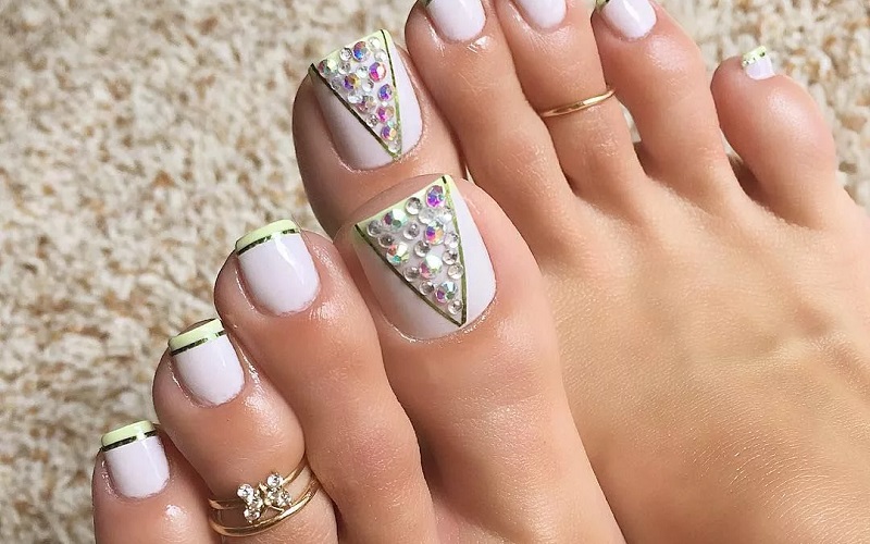 Những mẫu nail sơn móng chân cho 2026 - Hình số 2