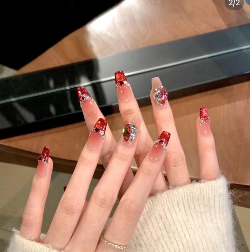 Những mẫu nail tết đơn giản móng dài - Hình số 5