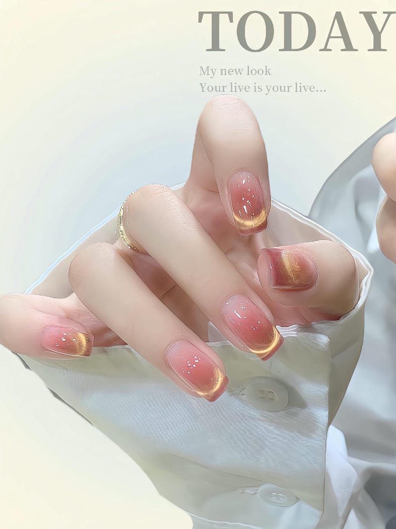 Những nail màu hồng thạch ombre mắt mèo - Hình số 3