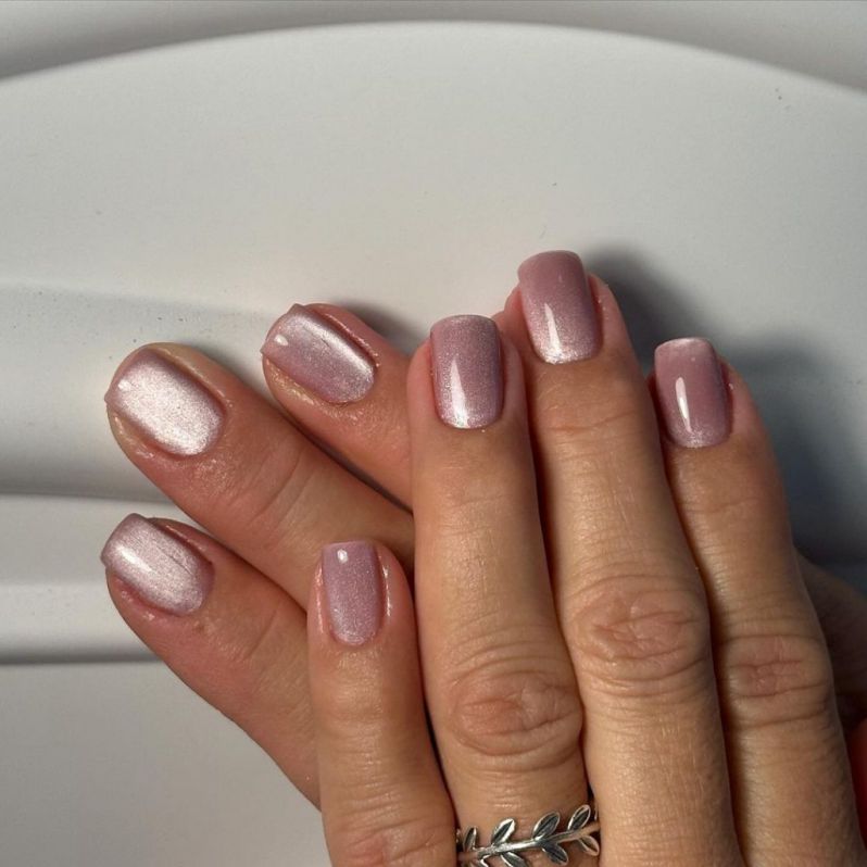 Những mẫu nail mắt mèo hồng đẹp - Hình số 9