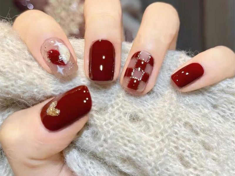 Những mẫu nail màu đỏ rượu cho móng ngắn - Hình số 4