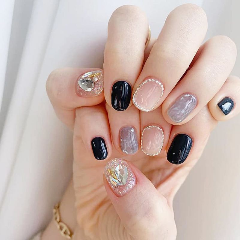 Những mẫu nail đơn giản cho móng ngắn tay - Hình số 8