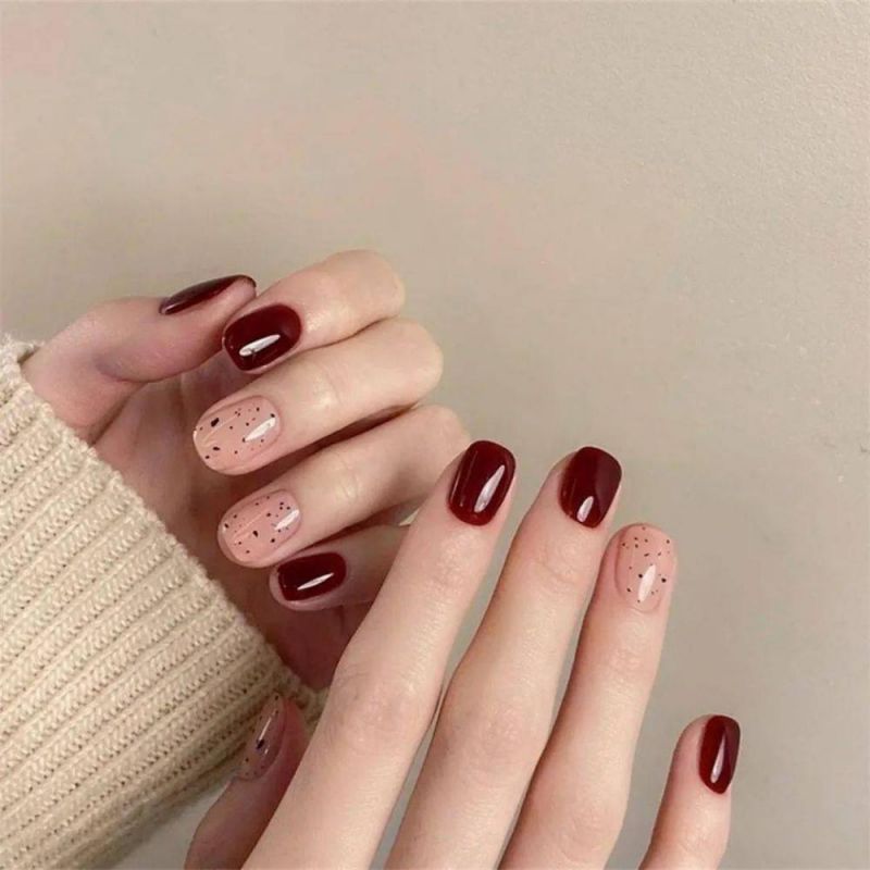 Những mẫu nail màu đỏ rượu đẹp - Hình số 6
