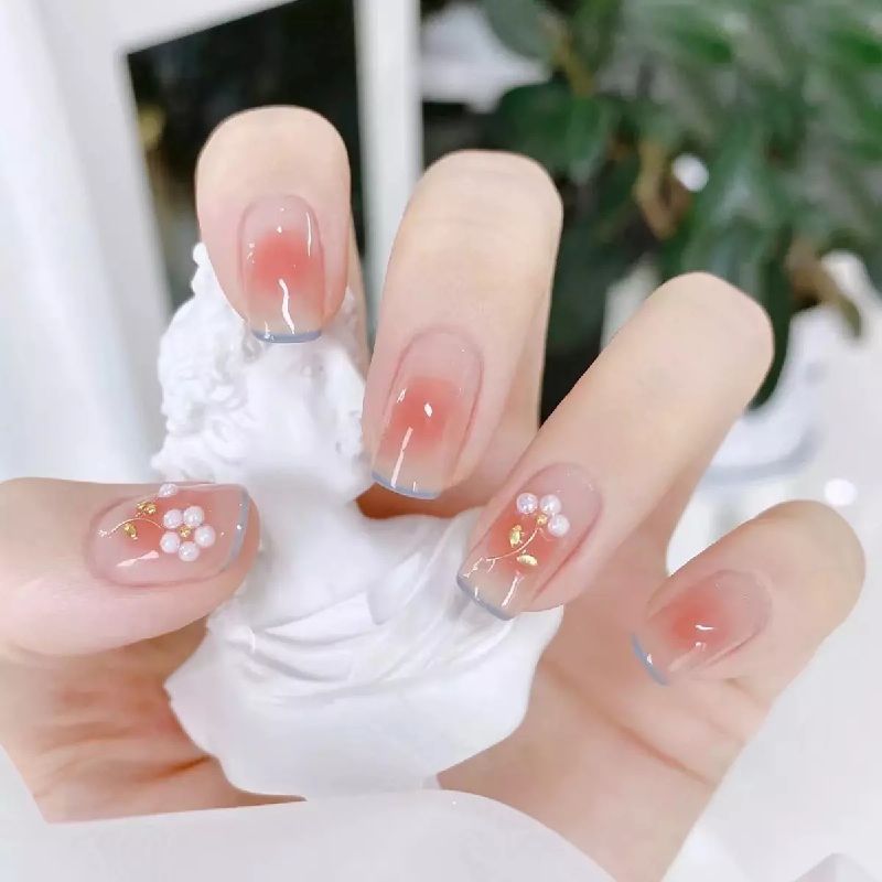 Những Mẫu nail tết đơn giản cho bé gái - Hình số 5