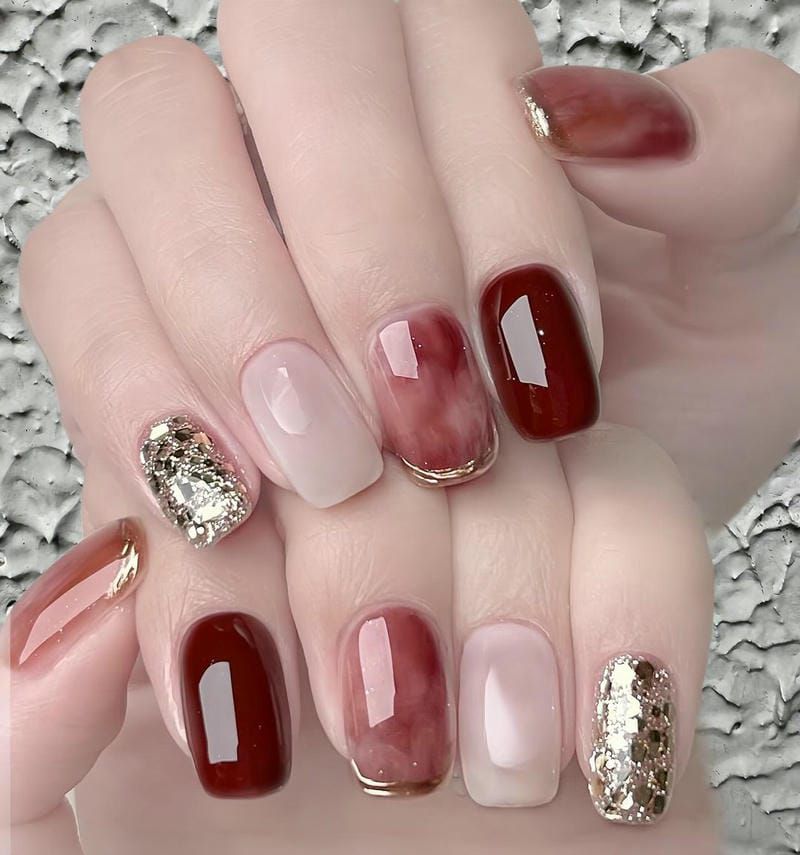 Những mẫu nail tết đơn giản móng ngắn - Hình số 4