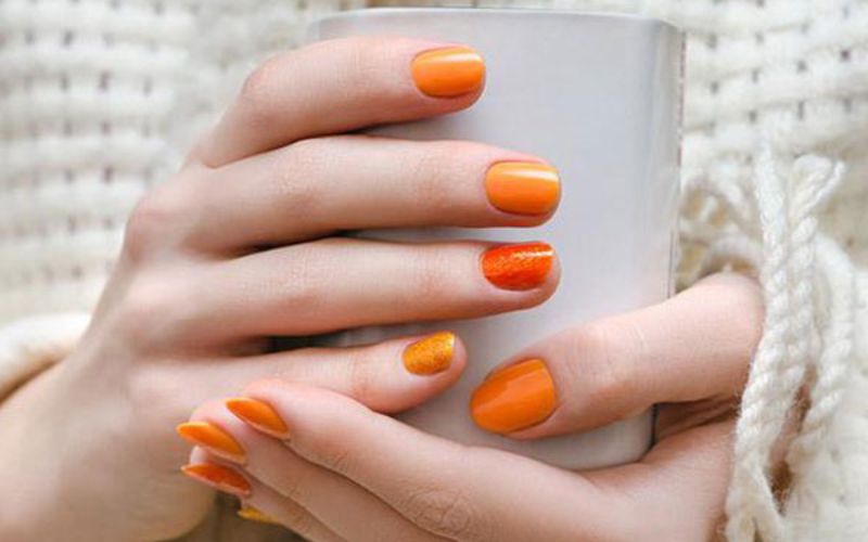 Những mẫu nail ngắn sơn trơn nhẹ nhàng - Hình số 9