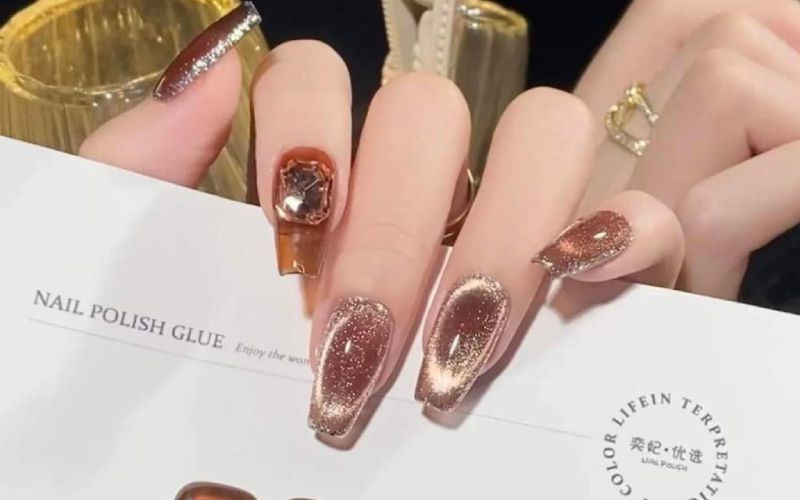 Những mẫu nail thạch nâu - Hình số 9