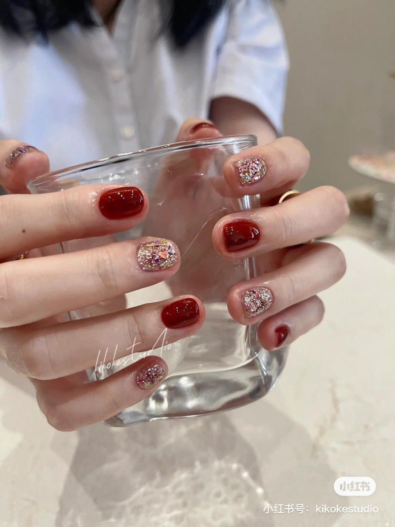 Những mẫu nail móng vuông ngắn cá tính - Hình số 5