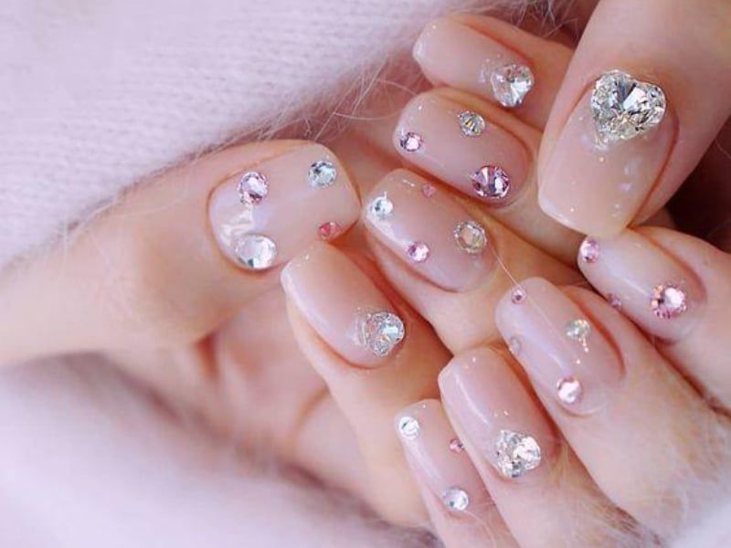 Những mẫu nail tay nhẹ nhàng đơn giản - Hình số 8
