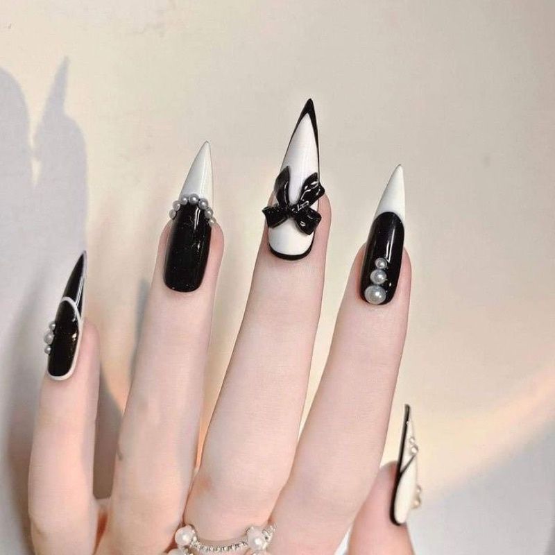 Những mẫu nail móng tay giả đẹp dài - Hình số 8