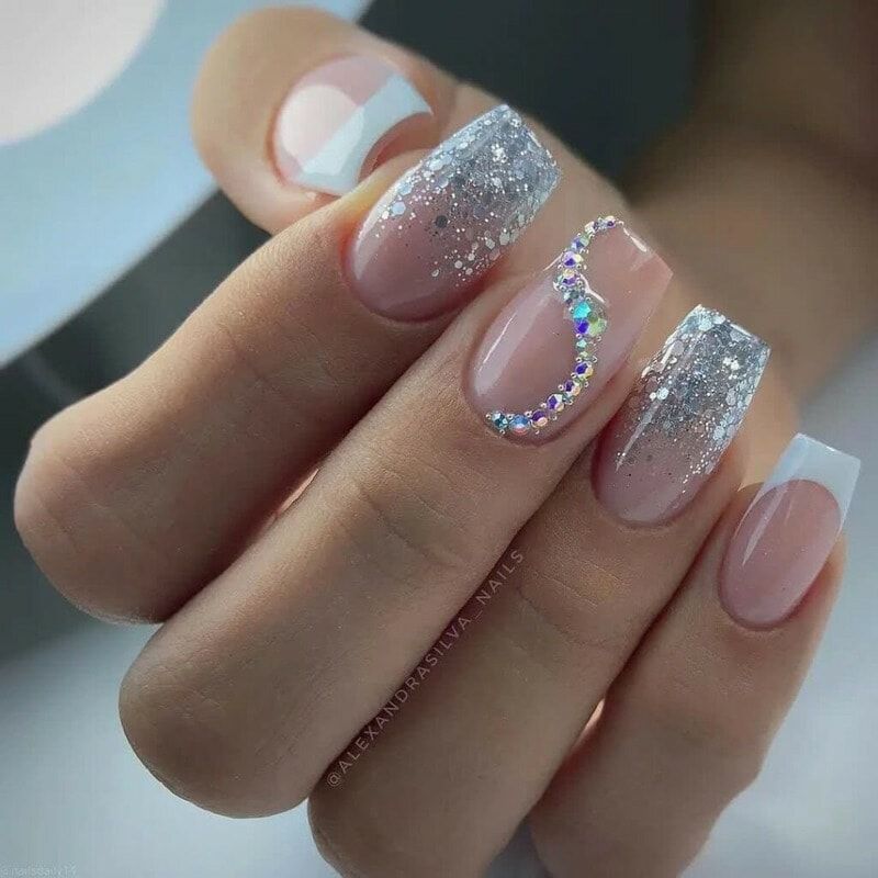 Những mẫu nail ombre kim tuyến sang trọng - Hình số 4
