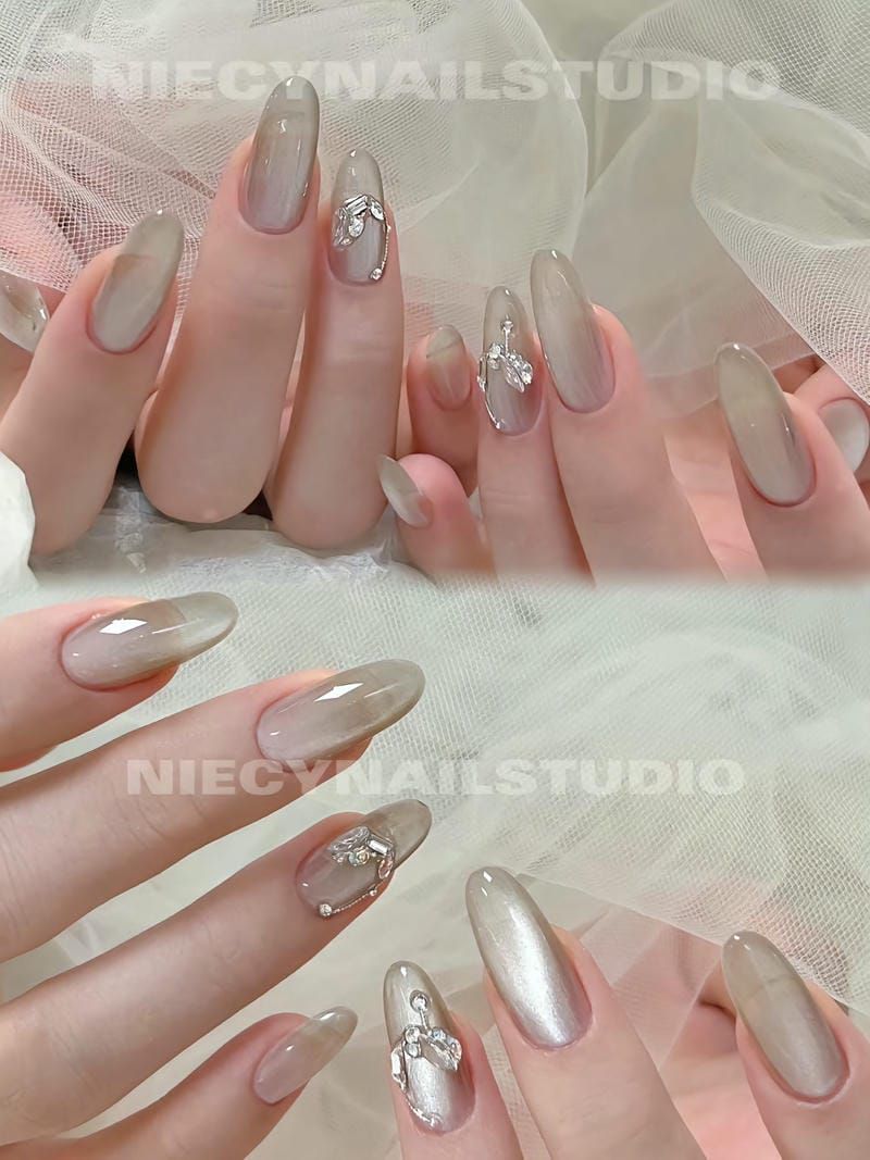 Những mẫu nail mắt mèo trắng sang chảnh - Hình số 7