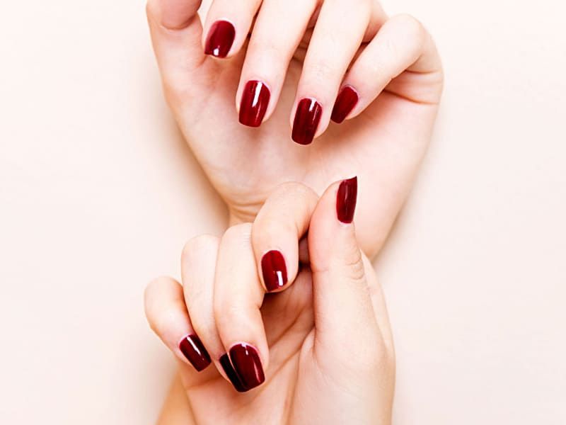 Những mẫu nail màu đỏ cherry đẹp - Hình số 1
