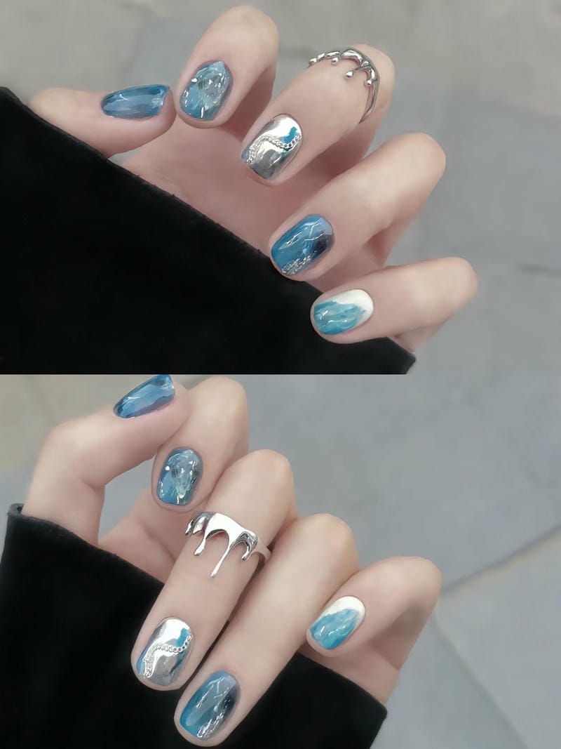 Những nail màu xanh dương nhạt cá tính - Hình số 9