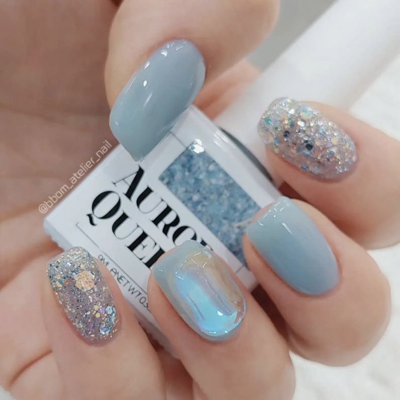 Những nail màu xanh dương nhạt đơn giản - Hình số 8
