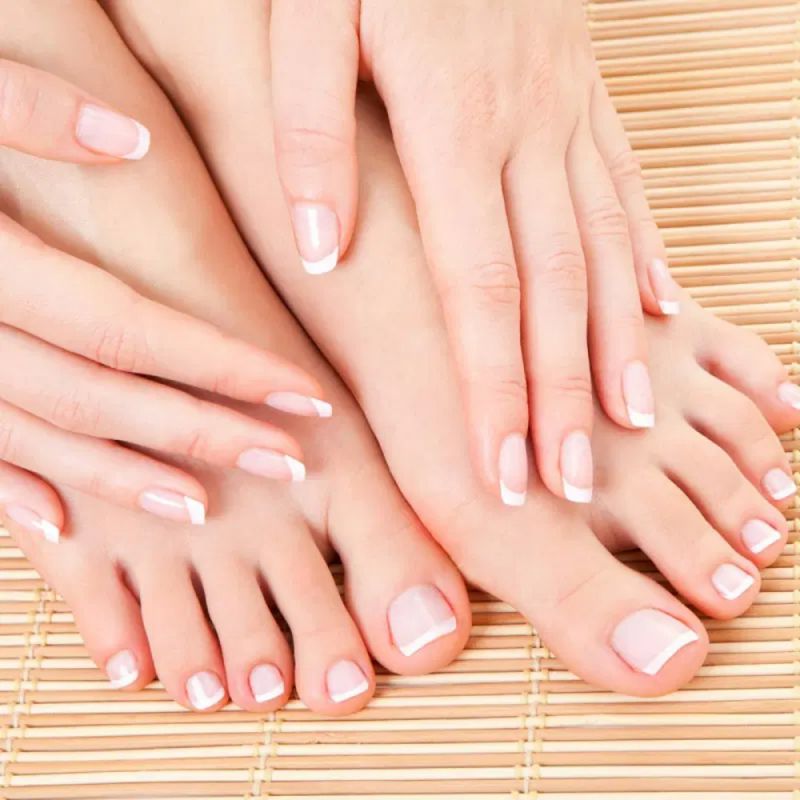 Những màu nail chân đẹp cho da ngăm sang trọng - Hình số 1