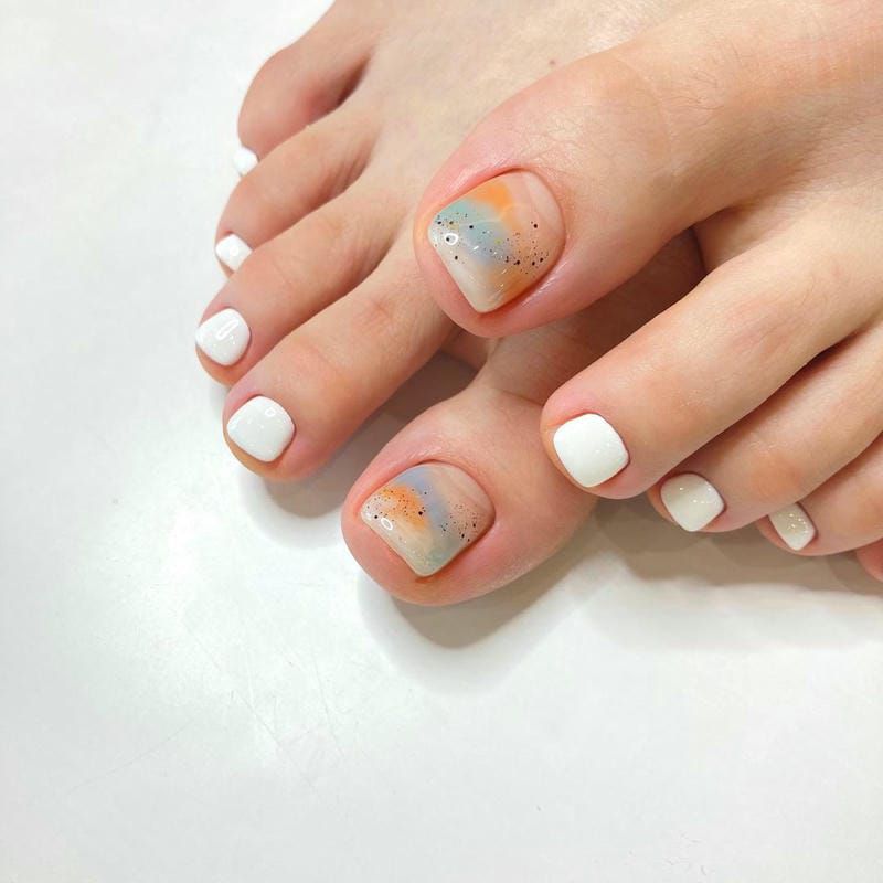 Những màu nail chân đẹp cho da ngăm loang - Hình số 5