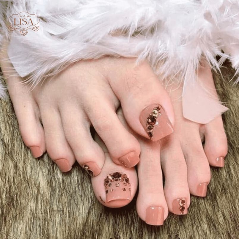 Những mẫu nail sơn thạch đính đá cho chân - Hình số 9