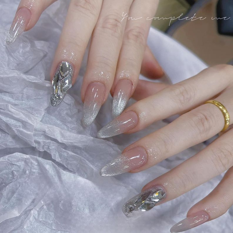 Những những mẫu nail mắt mèo kim cương sang trọng - Hình số 10