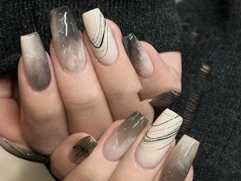 Những nail màu đen sang chảnh ombre - Hình số 10