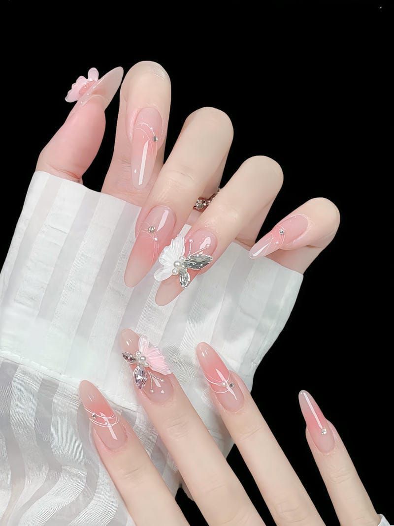 Những mẫu nail sơn thạch đính đá hồng - Hình số 4