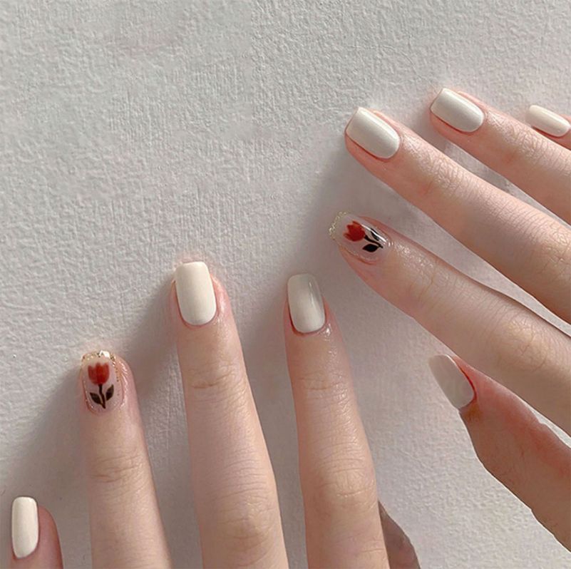 Những nail màu trắng sữa đẹp - Hình số 4