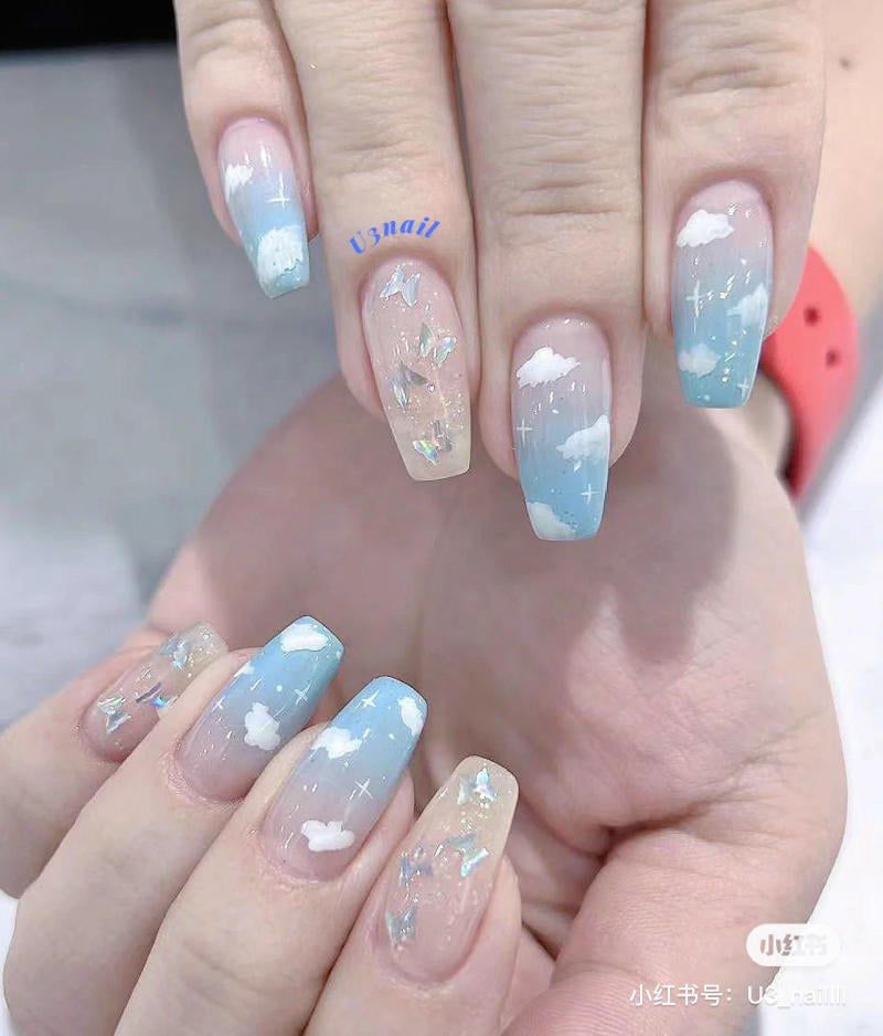 Những nail màu xanh dương nhạt ombre - Hình số 1