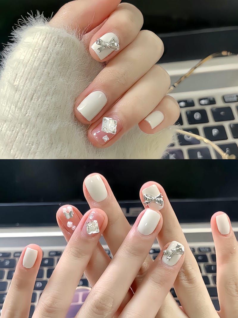 Những mẫu nail trắng sang chảnh đính đá - Hình số 7