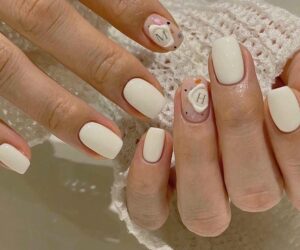 Những nail màu trắng sữa vẽ - Hình số 6