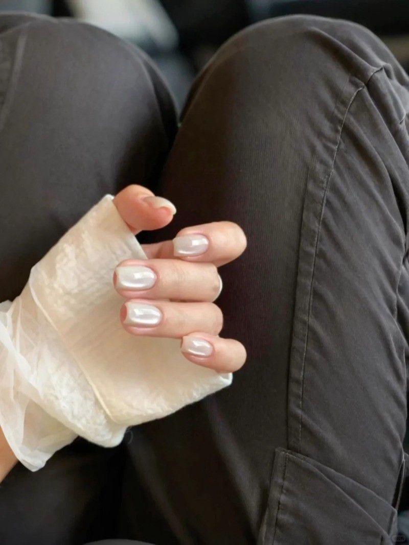 Những nail màu trắng gạo trơn - Hình số 5