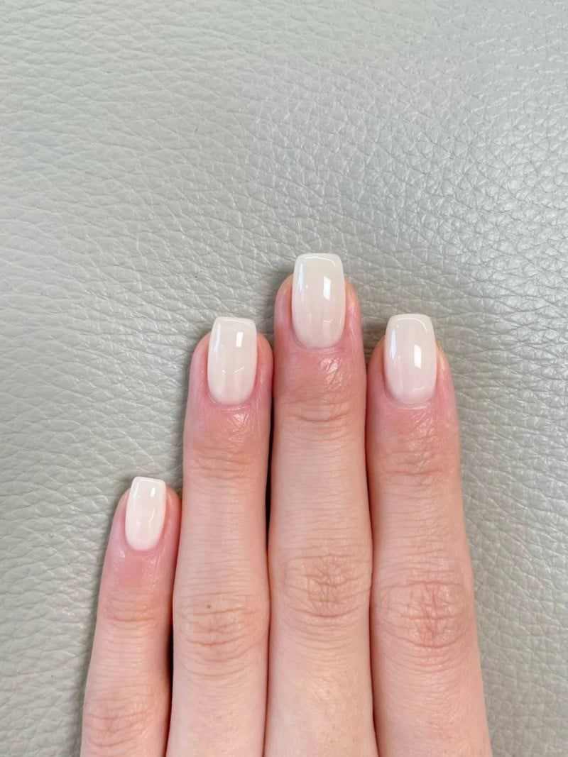 Những nail màu trắng gạo trơn - Hình số 6