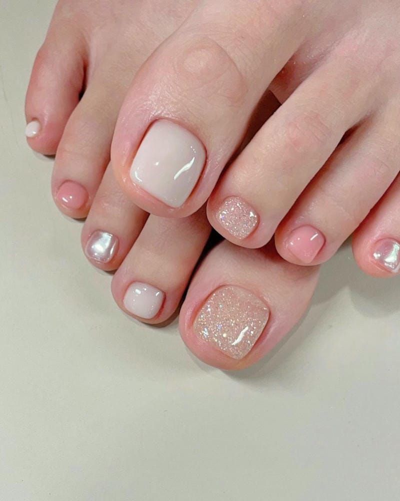 Những nail cô dâu màu thạch móng chân - Hình số 8